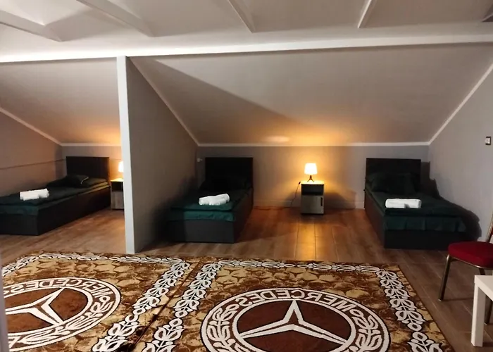 Varzob Lll * Varsovia